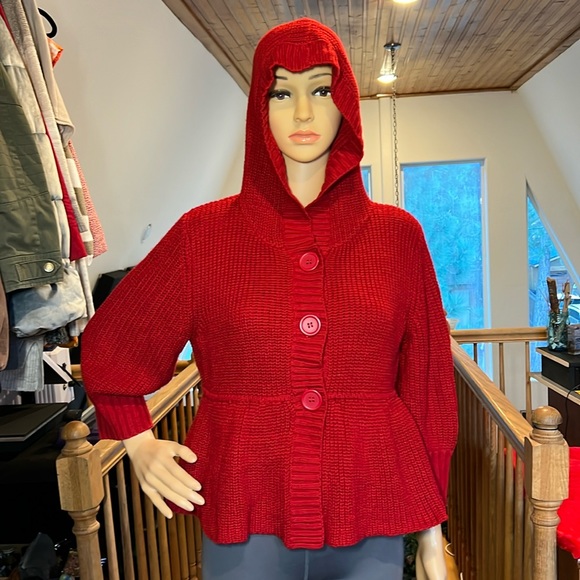 Red Look @ Me knit sweater. Cute and comfy in great condition. Junior XL (15/17) - Picture 1 of 7